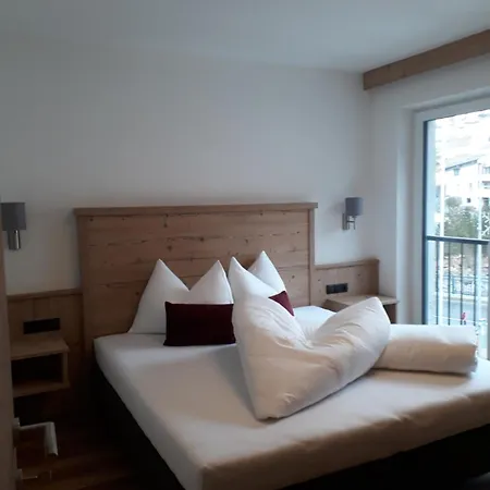 Brueckenwirt Nocleg ze śniadaniem Sölden