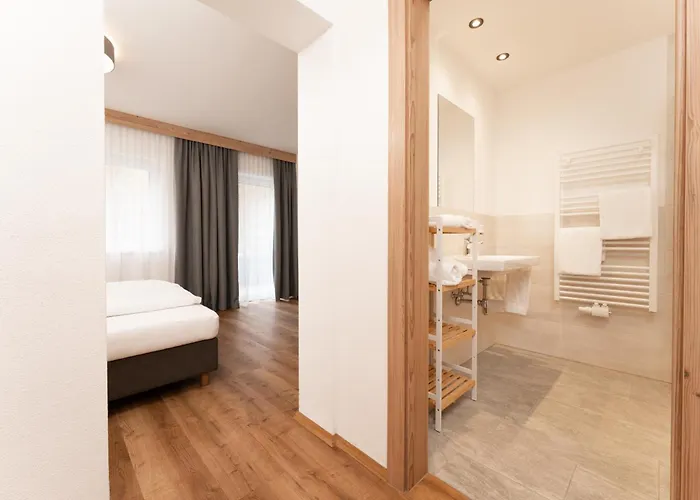 Brueckenwirt Bed & Breakfast Sölden